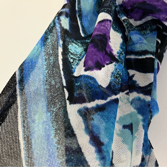 Chicos Black Blue Geometric Print Bianca Short Sleevee Blouse - Picture 7 of 14